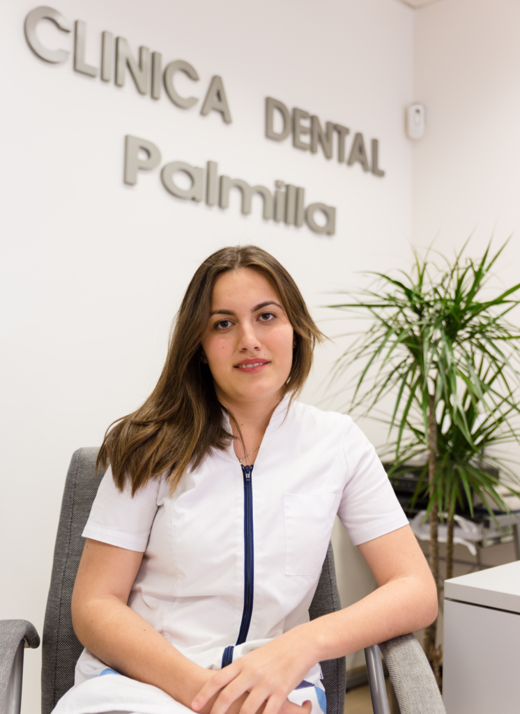 Miembro del equipo de clinica dental palmilla