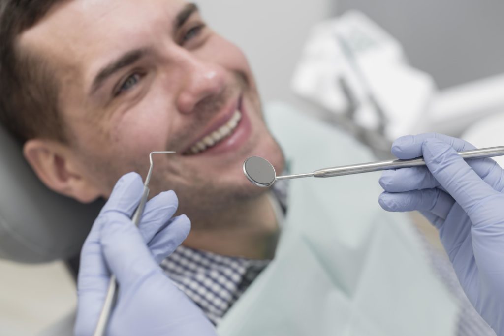 tratamientos bucodentales en almeria